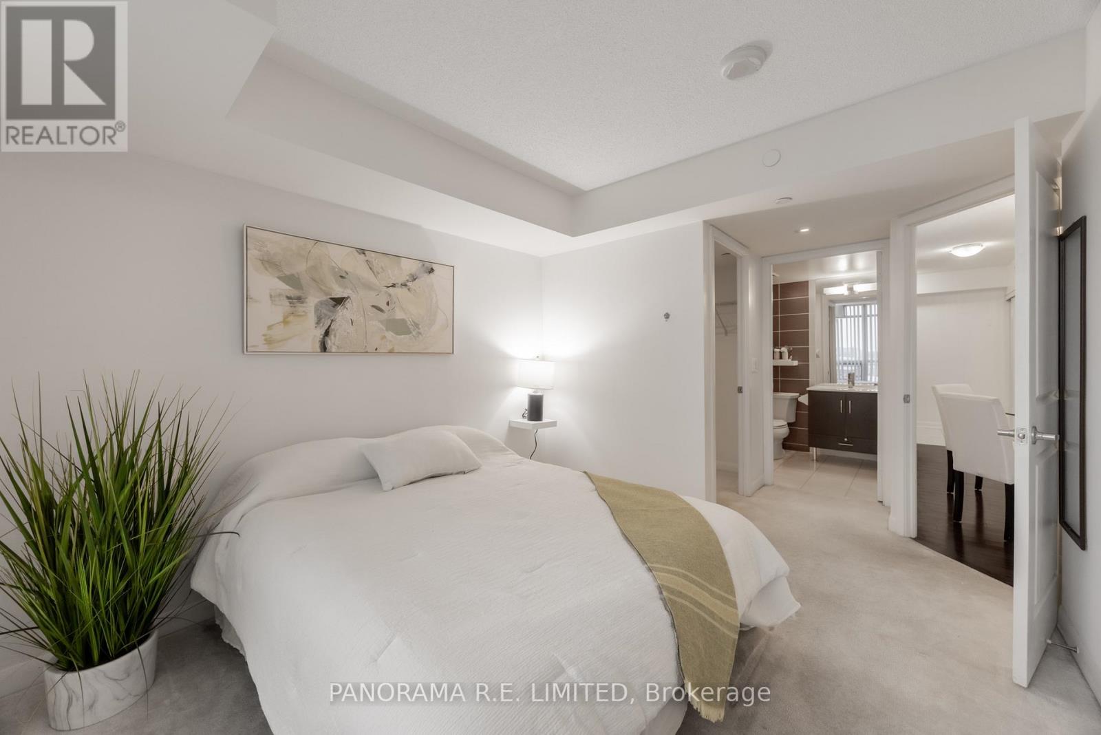 1207 - 215 Sherway Gardens Road, Toronto, Ontario  M9C 0A4 - Photo 11 - W12665138