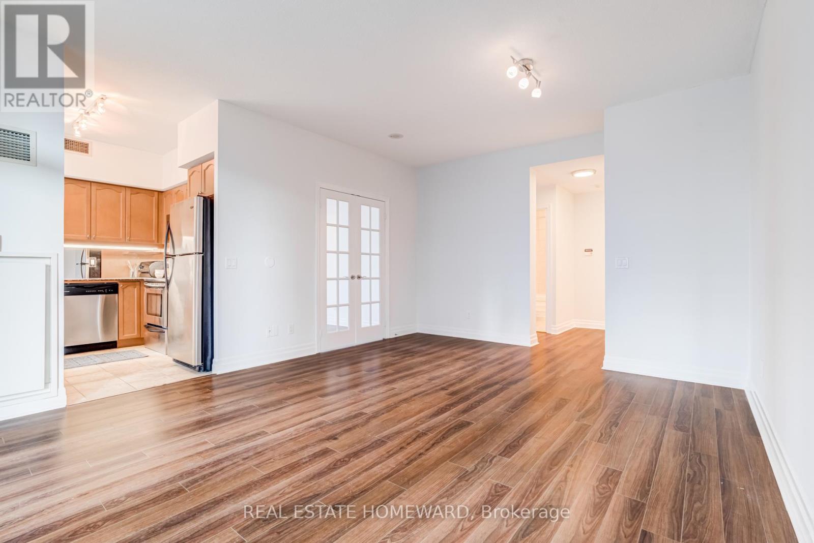 301 - 58 Marine Parade Drive, Toronto, Ontario  M8V 4G1 - Photo 2 - W12690212