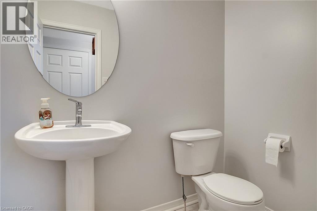 320 Robert Ferrie Drive, Kitchener, Ontario  N2P 2Y7 - Photo 20 - 40797883