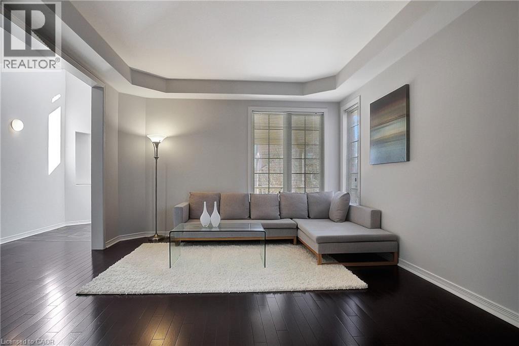 320 Robert Ferrie Drive, Kitchener, Ontario  N2P 2Y7 - Photo 3 - 40797883