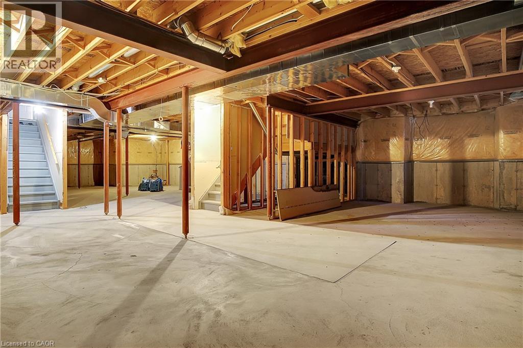 320 Robert Ferrie Drive, Kitchener, Ontario  N2P 2Y7 - Photo 39 - 40797883