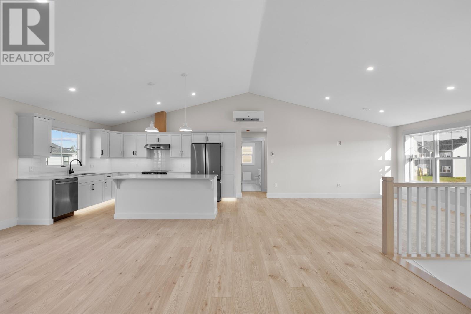 33 Bridget Drive, Charlottetown, Prince Edward Island  C1E 0G5 - Photo 12 - 202600665