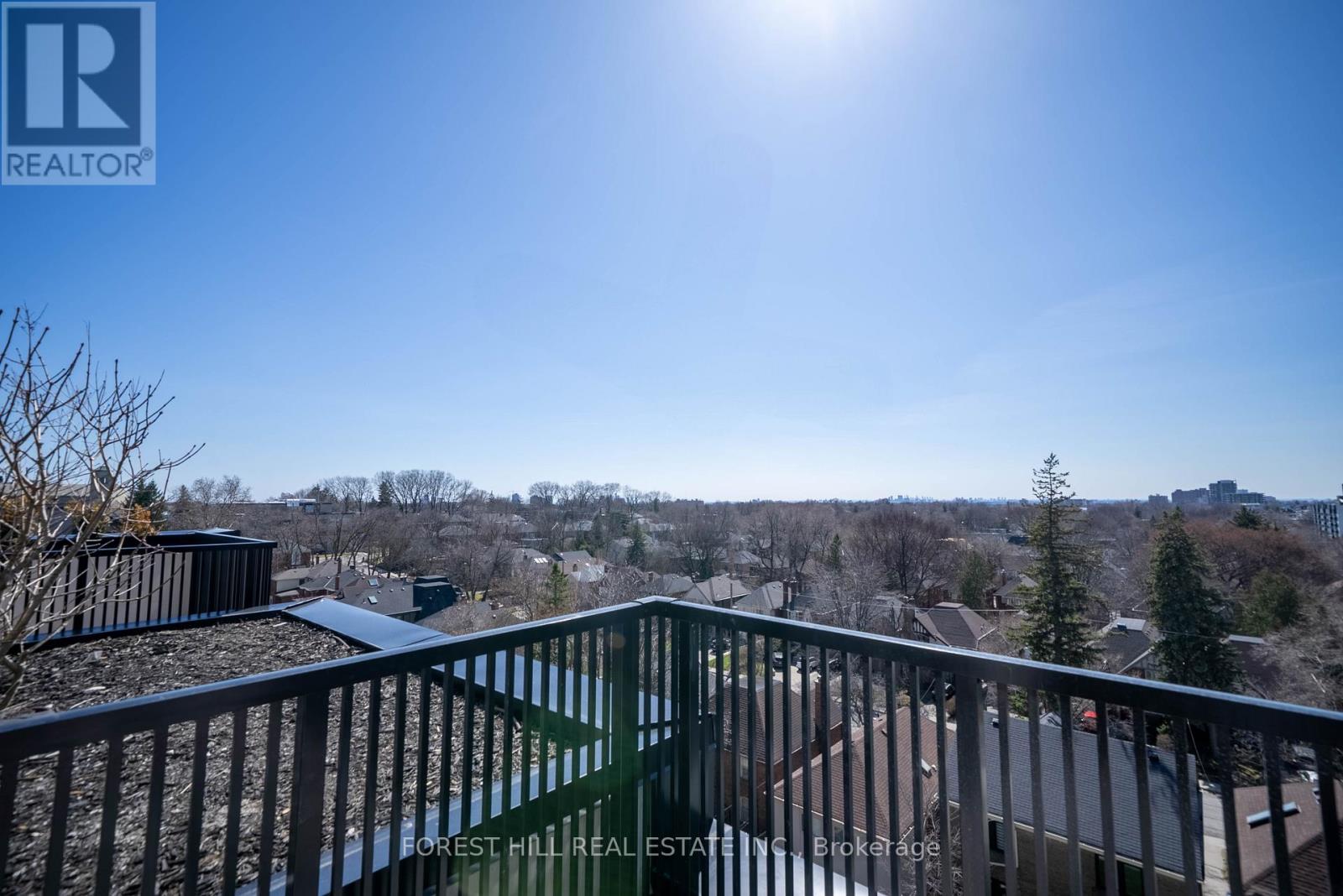 6A - 2010 BATHURST STREET Toronto (Humewood-Cedarvale), ON M5P 0A8