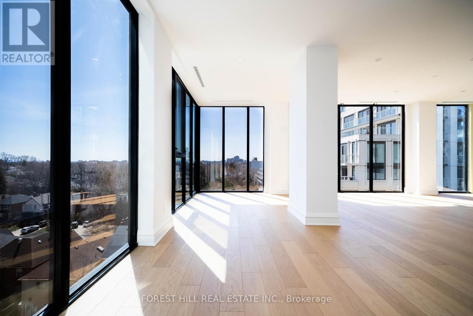 6A - 2010 BATHURST STREET Toronto (Humewood-Cedarvale), ON M5P 0A8