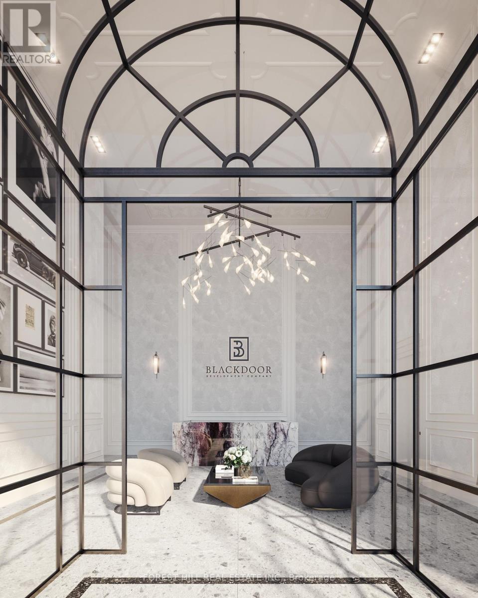 #7A - 2010 BATHURST STREET, Toronto, Ontario