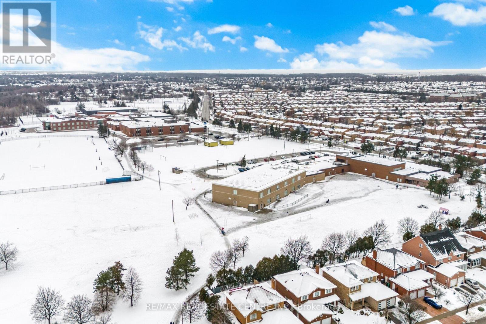 61 Sunforest Drive, Brampton, Ontario  L6Z 2W7 - Photo 48 - W12687684