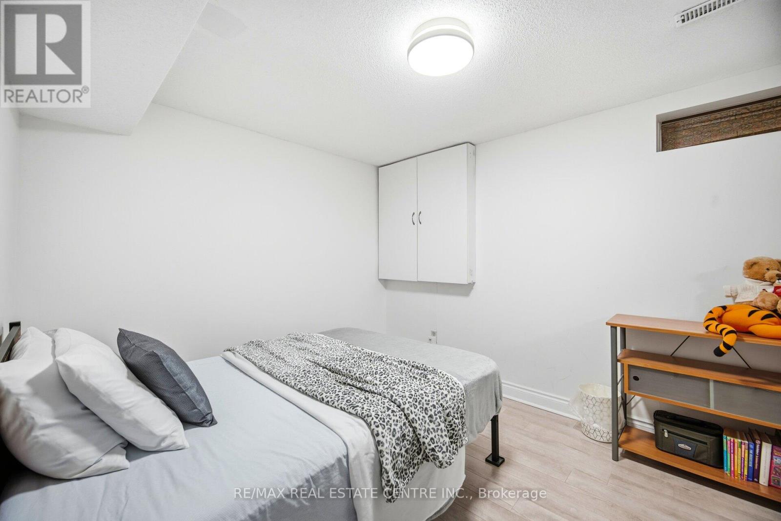 61 Sunforest Drive, Brampton, Ontario  L6Z 2W7 - Photo 36 - W12687684