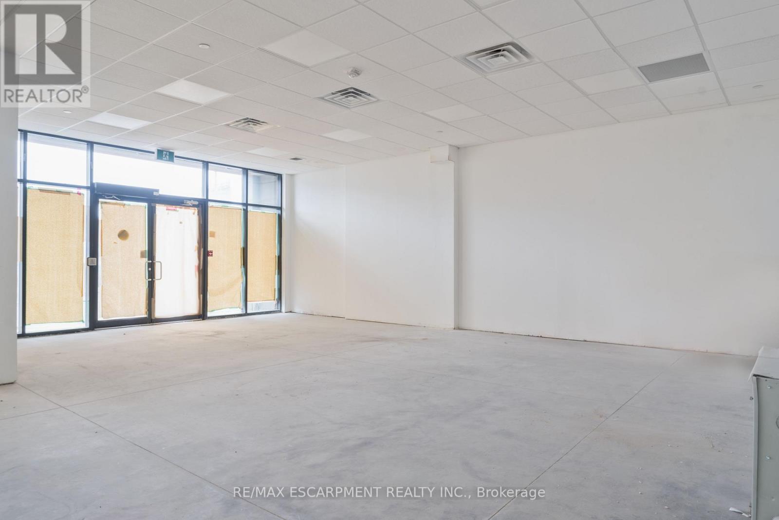 220 Cannon Street E, Hamilton, Ontario  L8L 2B1 - Photo 3 - X12679738