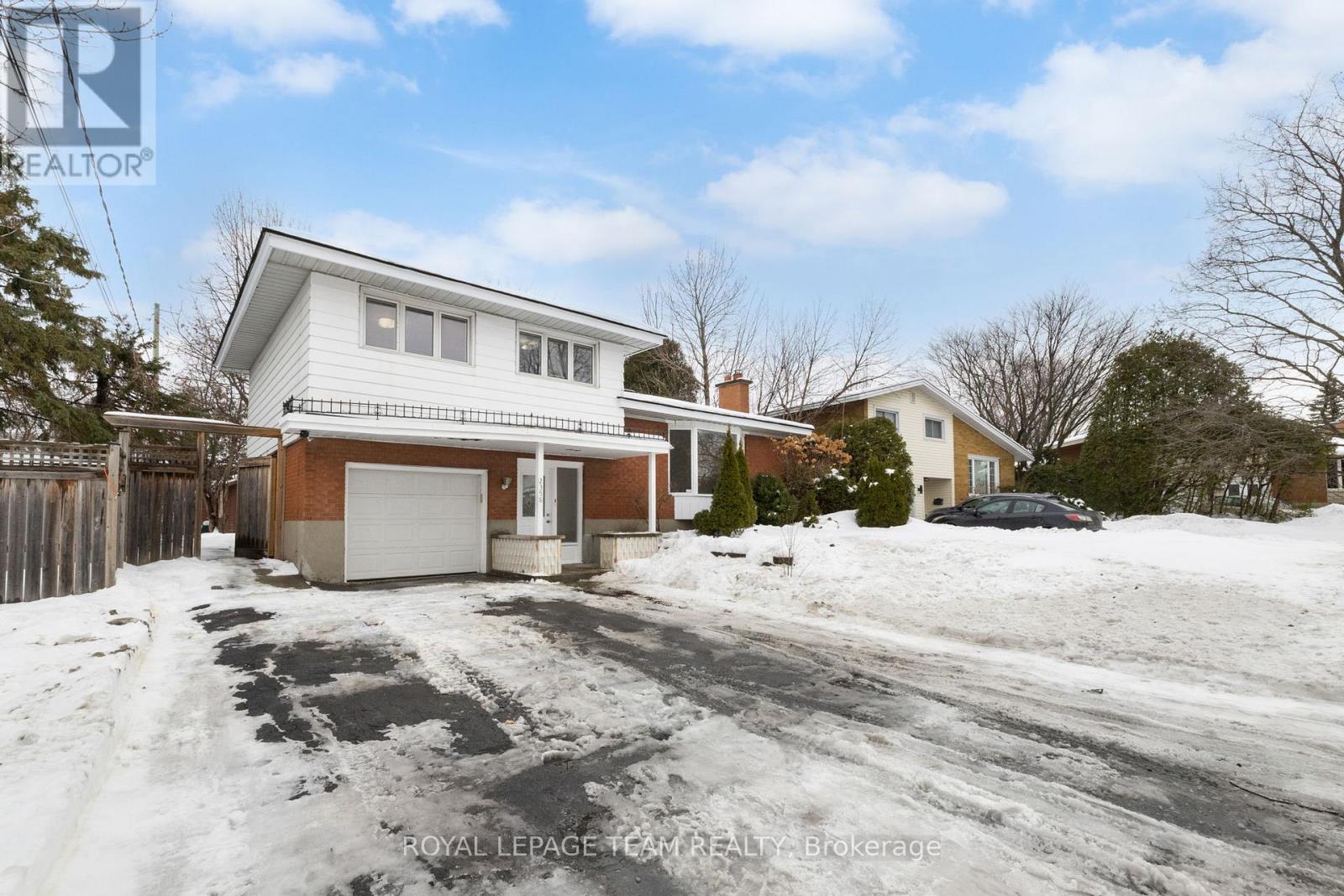2358 Malone Crescent, Ottawa, Ontario  K2C 1L5 - Photo 3 - X12690288