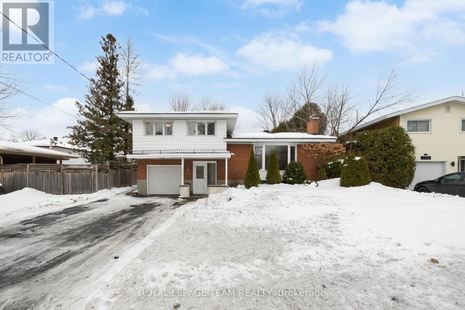2358 Malone Crescent, Ottawa, Ontario  K2C 1L5 - Photo 4 - X12690288