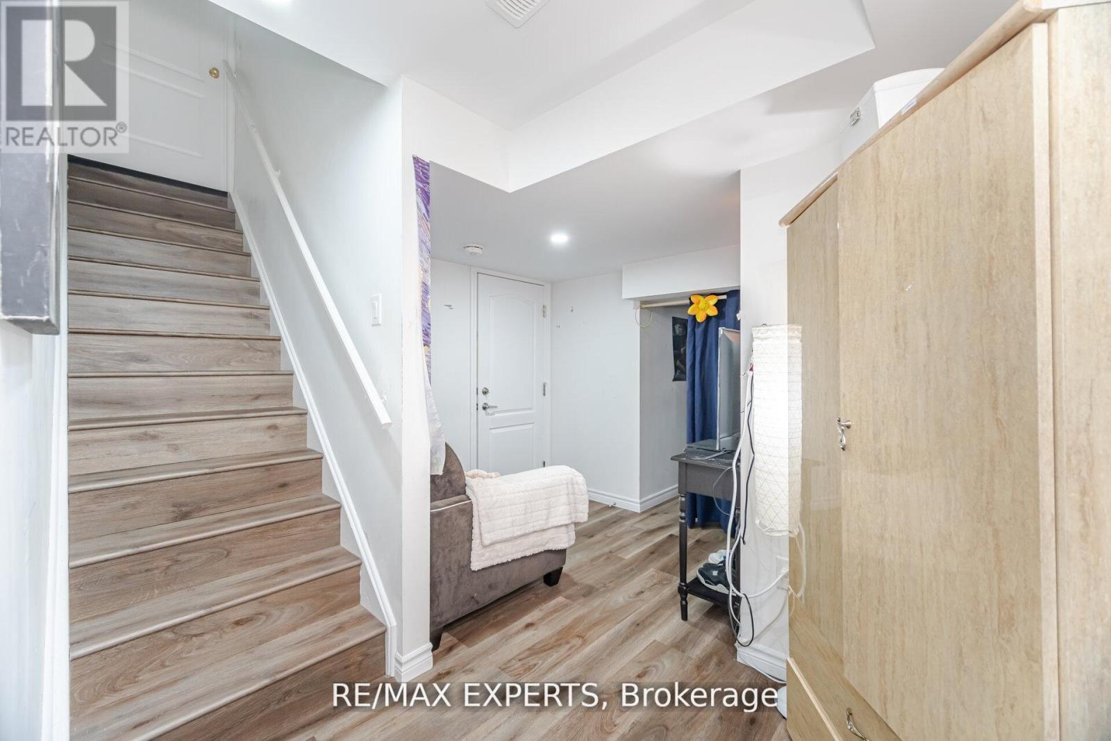 39 Robertson Davies Drive, Brampton, Ontario  L7A 1K3 - Photo 32 - W12680390