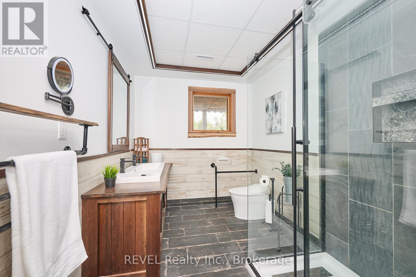 740 Highway 20, Pelham, Ontario  L0S 1C0 - Photo 24 - X12690234