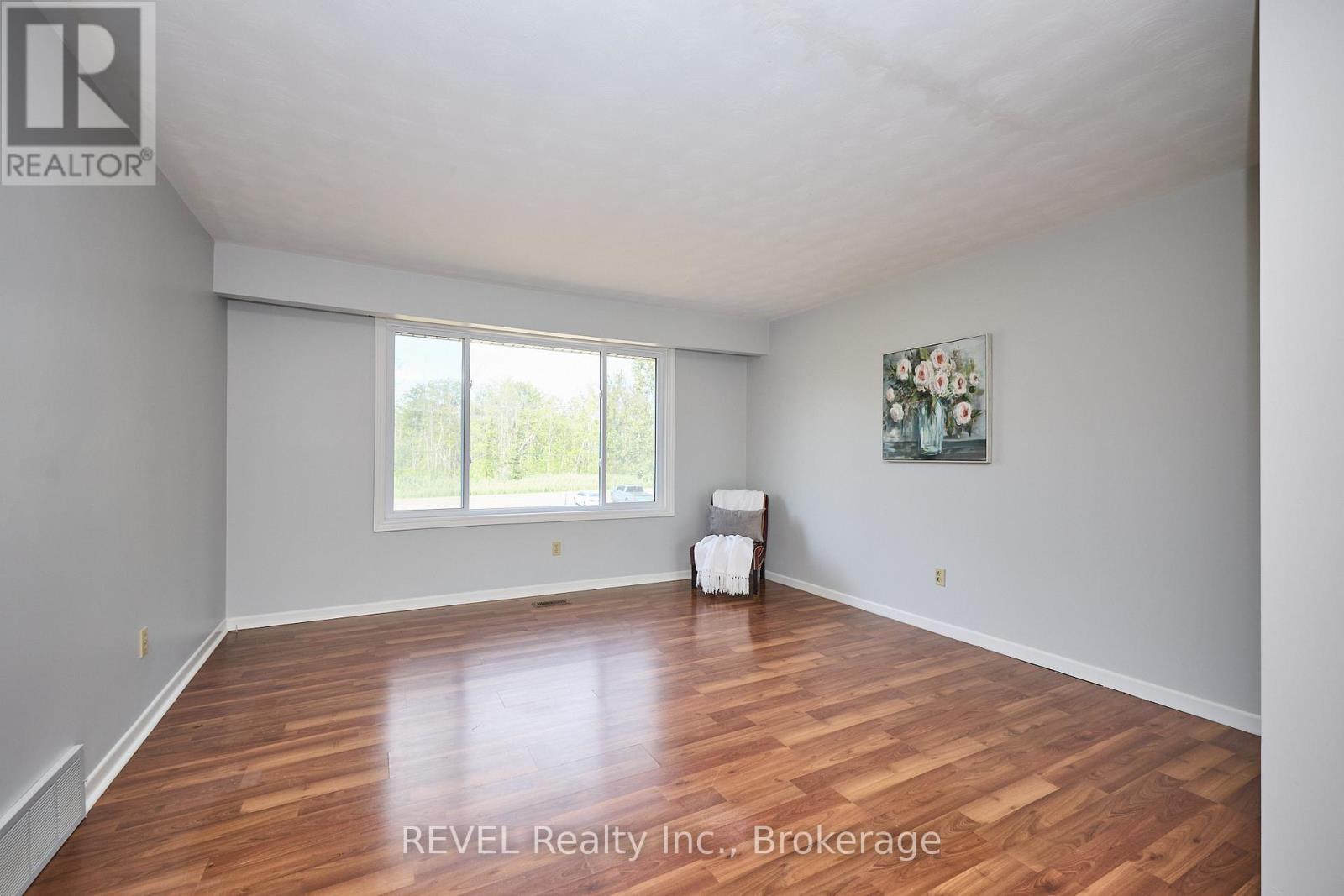 740 Highway 20, Pelham, Ontario  L0S 1C0 - Photo 29 - X12690234