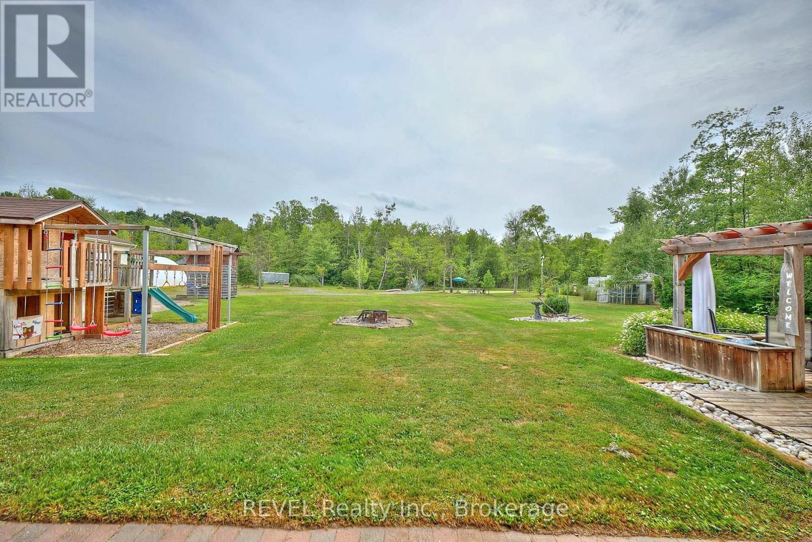 740 Highway 20, Pelham, Ontario  L0S 1C0 - Photo 44 - X12690234
