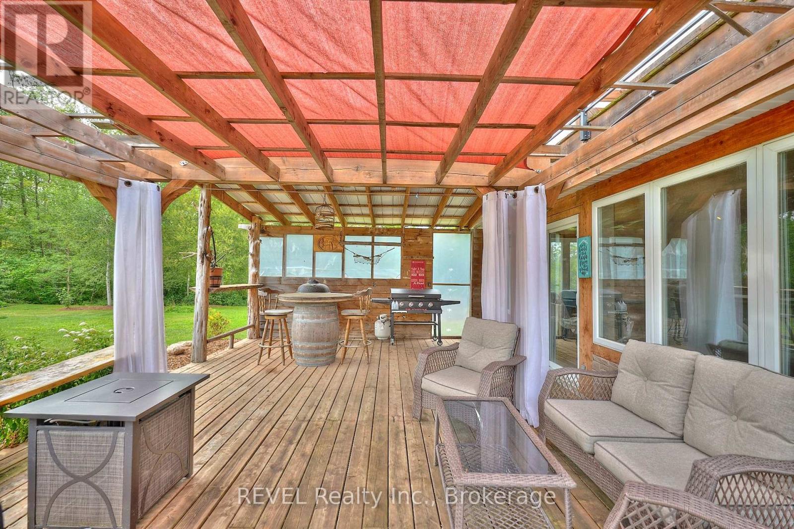 740 Highway 20, Pelham, Ontario  L0S 1C0 - Photo 45 - X12690234