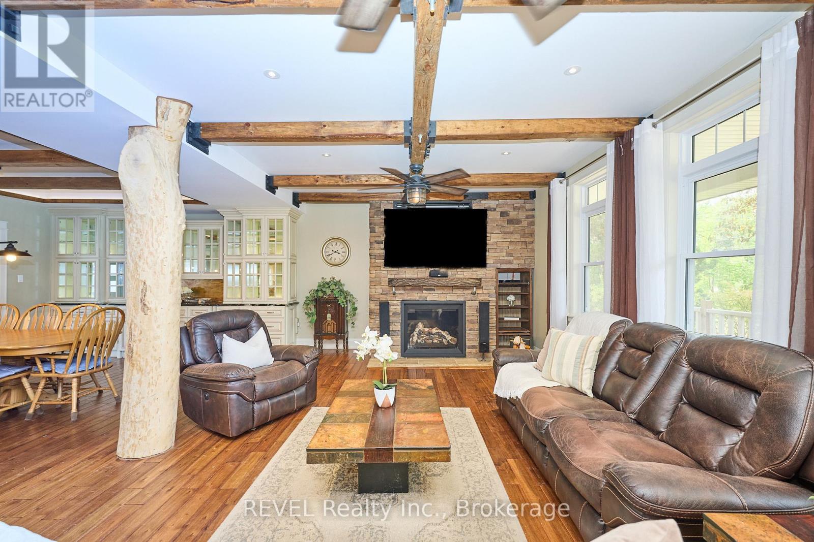 740 Highway 20, Pelham, Ontario  L0S 1C0 - Photo 9 - X12690234