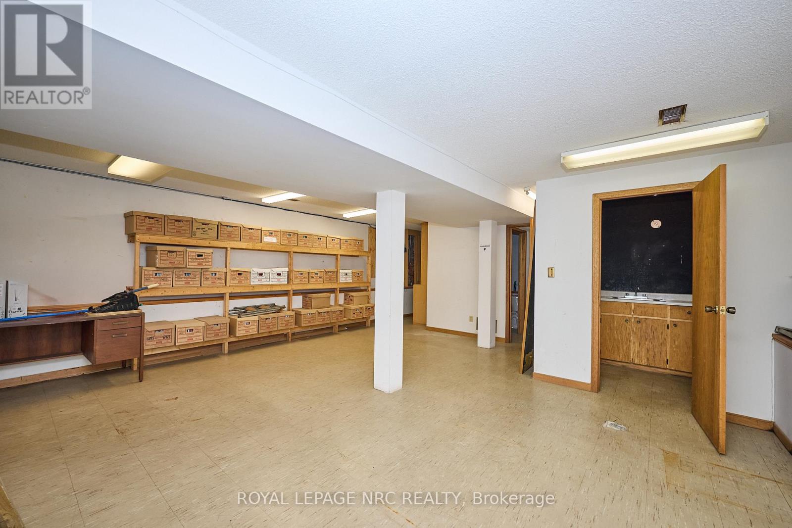 8 Clark Street, St. Catharines, Ontario  L2R 5G2 - Photo 28 - X12690266