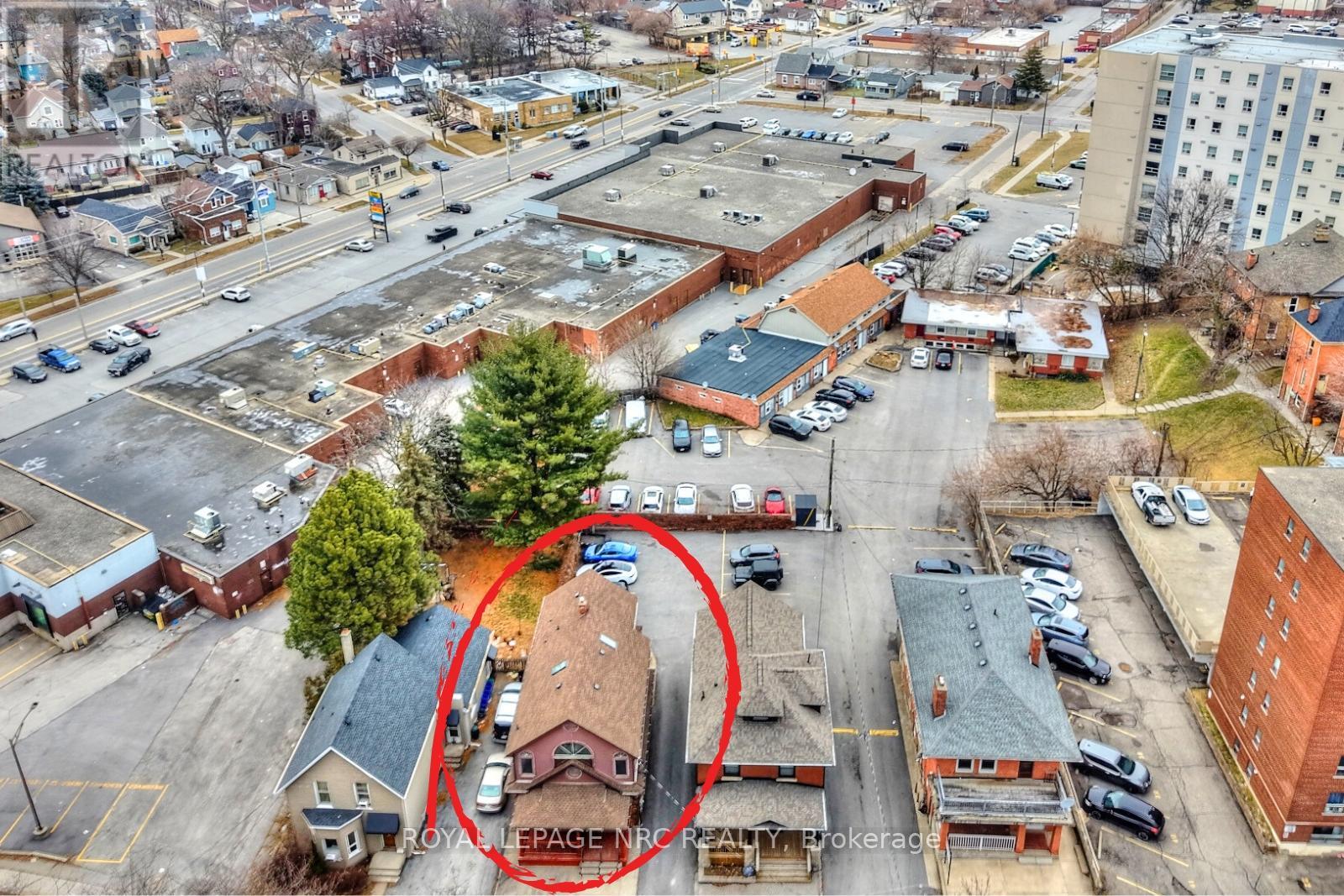 8 Clark Street, St. Catharines, Ontario  L2R 5G2 - Photo 41 - X12690266