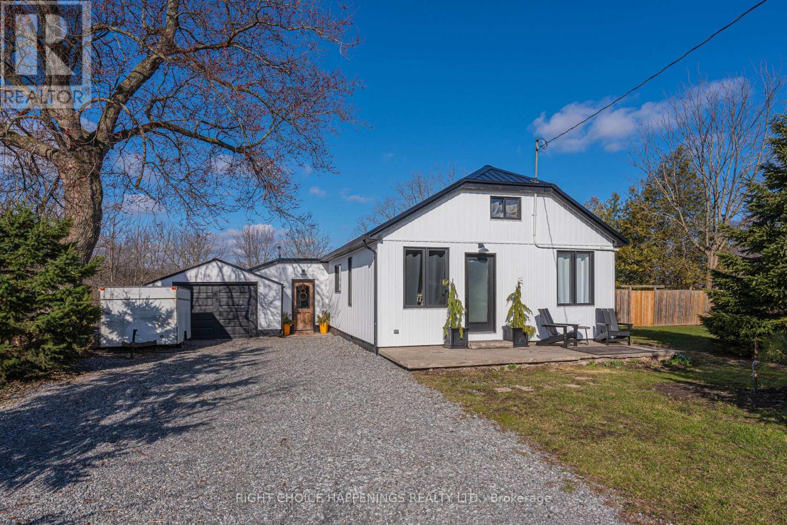 1368 Lorraine Road, Port Colborne, Ontario  L3K 5V3 - Photo 2 - X12690316