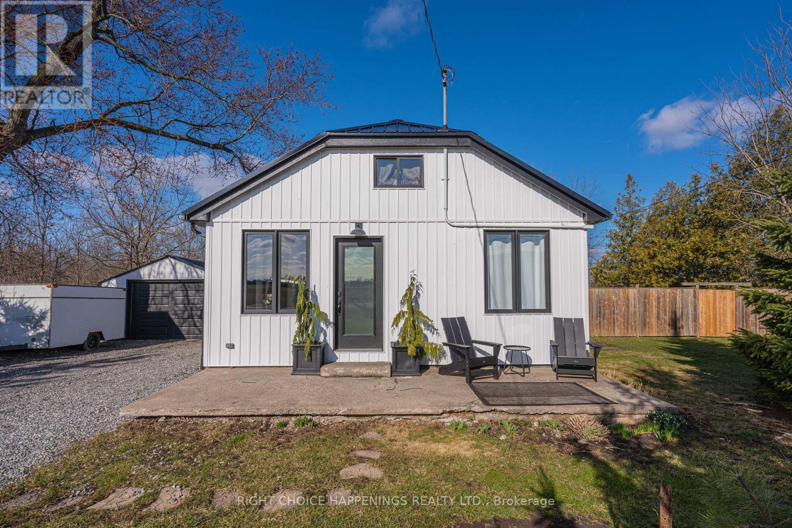 1368 Lorraine Road, Port Colborne, Ontario  L3K 5V3 - Photo 3 - X12690316