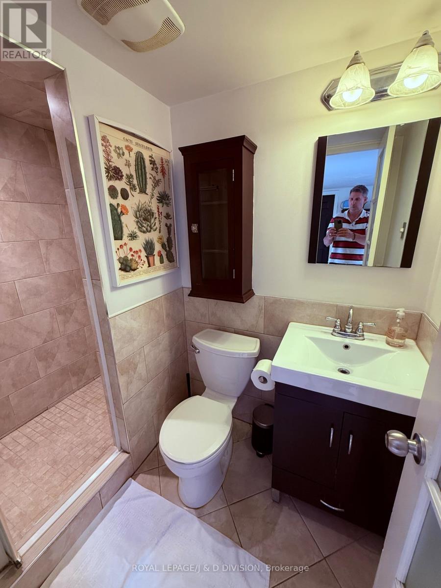 Rear - 43 Cecil Street, Toronto, Ontario  M5T 1N1 - Photo 14 - C12690230