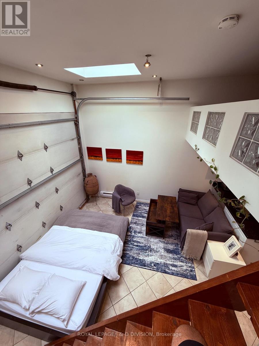 Rear - 43 Cecil Street, Toronto, Ontario  M5T 1N1 - Photo 6 - C12690230