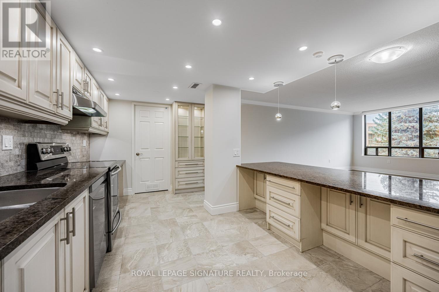 319 - 255 The Donway W, Toronto, Ontario  M3B 3M3 - Photo 15 - C12690242