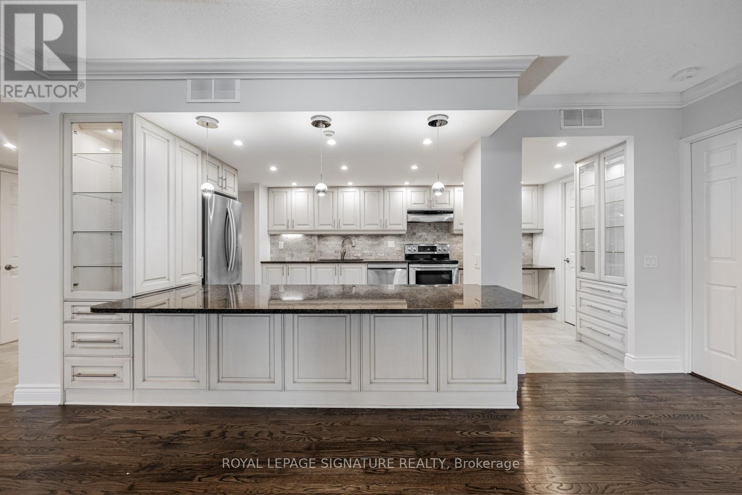 319 - 255 The Donway W, Toronto, Ontario  M3B 3M3 - Photo 3 - C12690242