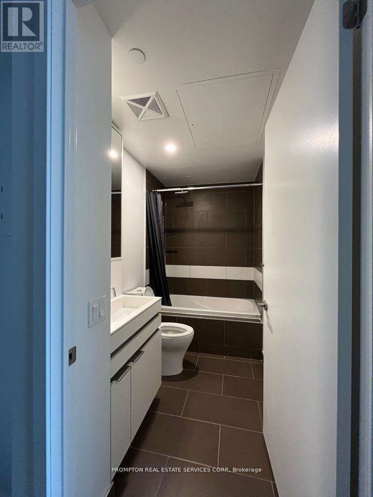 5303 - 197 Yonge Street, Toronto, Ontario  M5B 0C1 - Photo 11 - C12690262