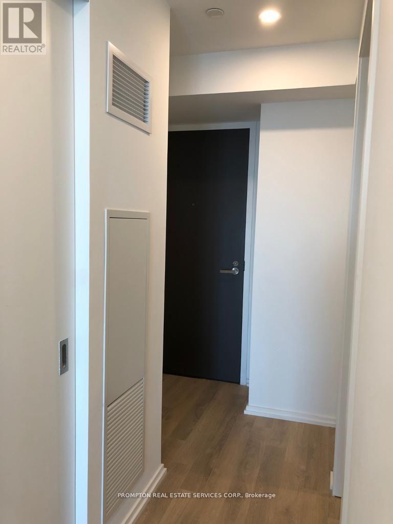 5303 - 197 Yonge Street, Toronto, Ontario  M5B 0C1 - Photo 12 - C12690262