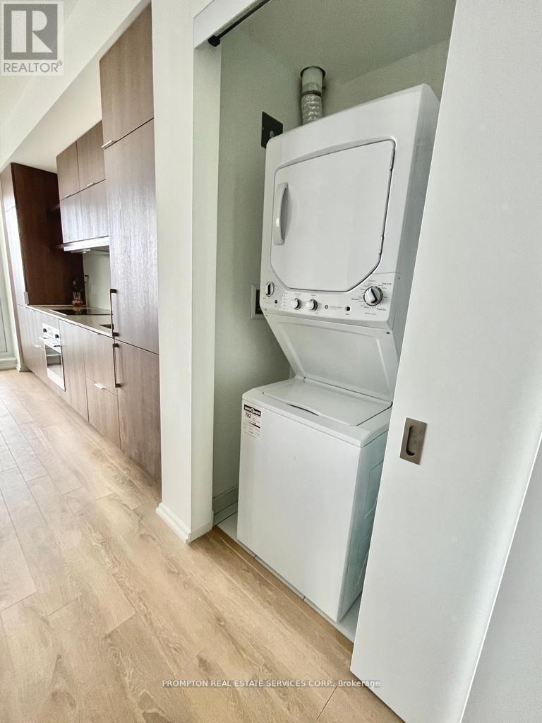 5303 - 197 Yonge Street, Toronto, Ontario  M5B 0C1 - Photo 13 - C12690262