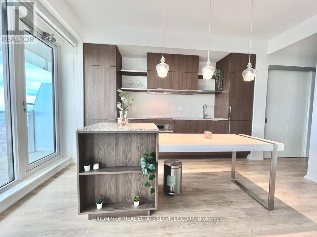 5303 - 197 Yonge Street, Toronto, Ontario  M5B 0C1 - Photo 3 - C12690262