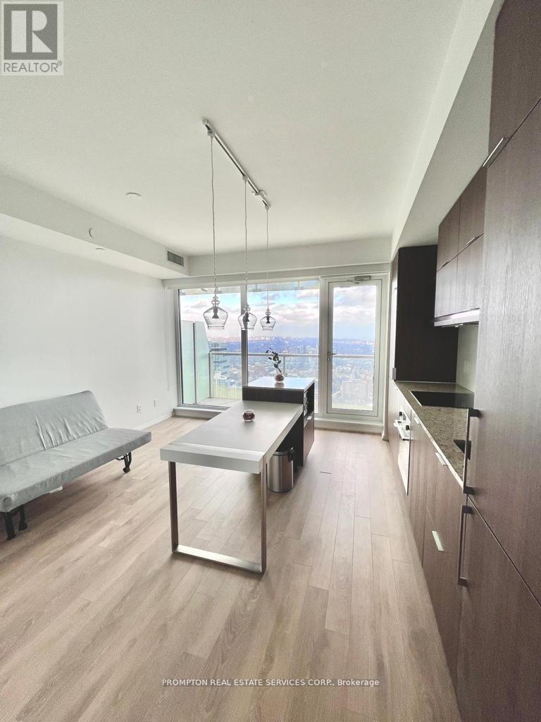 5303 - 197 Yonge Street, Toronto, Ontario  M5B 0C1 - Photo 5 - C12690262