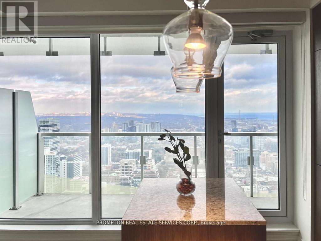 5303 - 197 Yonge Street, Toronto, Ontario  M5B 0C1 - Photo 6 - C12690262