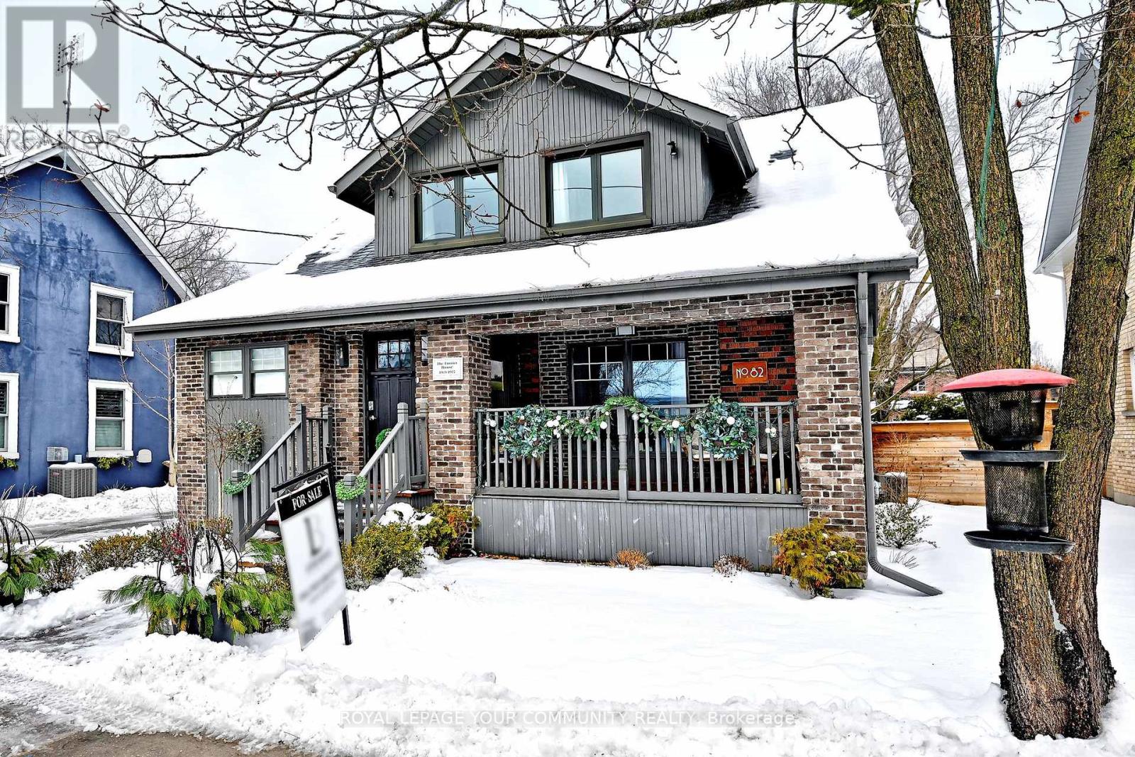 82 Centre Street, Aurora, Ontario  L4G 1J8 - Photo 2 - N12690318