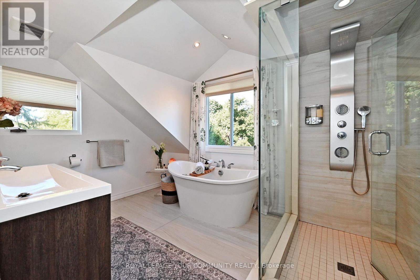 82 Centre Street, Aurora, Ontario  L4G 1J8 - Photo 26 - N12690318