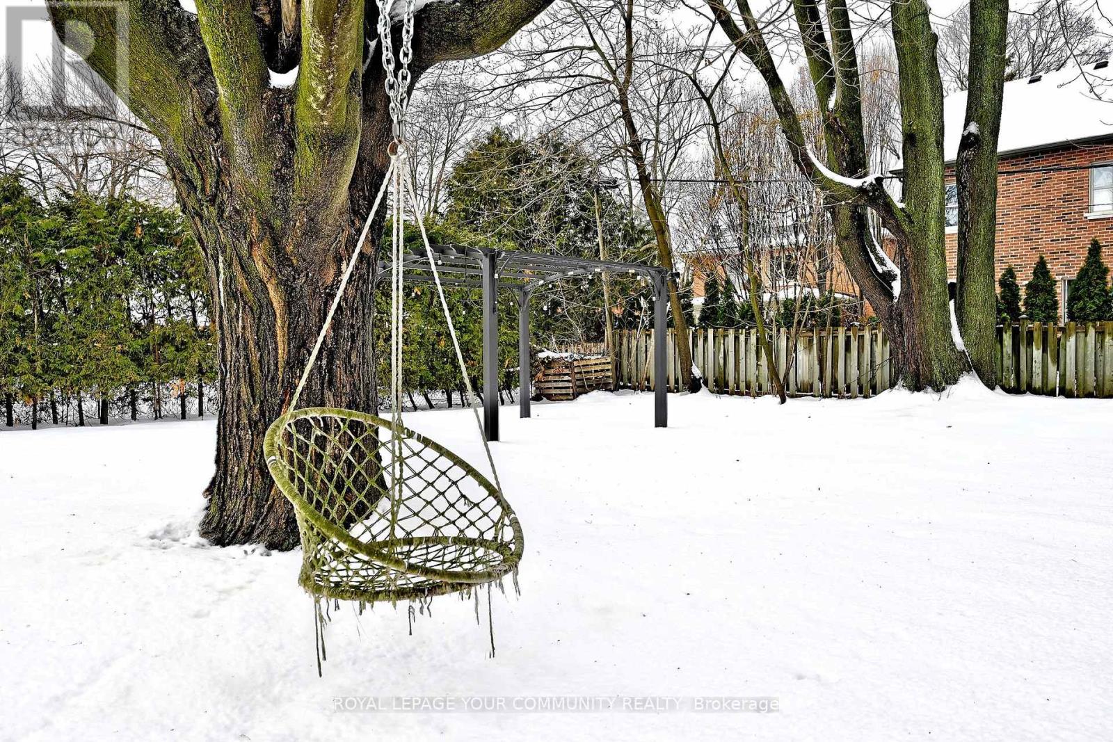 82 Centre Street, Aurora, Ontario  L4G 1J8 - Photo 42 - N12690318