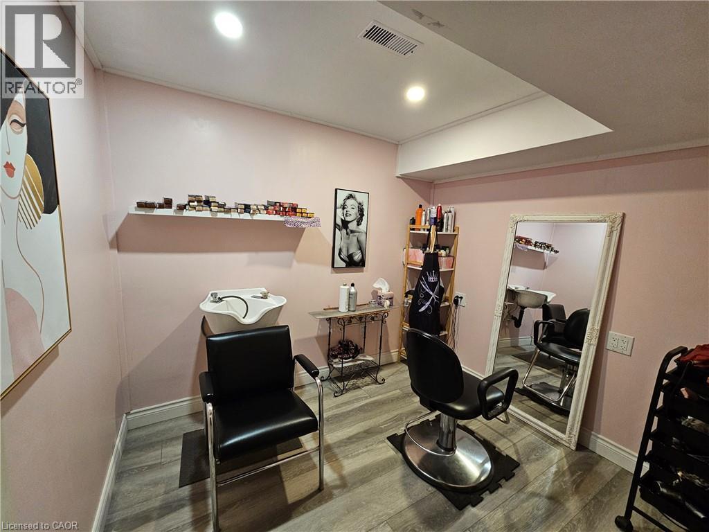 9 Mia Drive, Hamilton, Ontario  L9B 0K1 - Photo 16 - 40797955