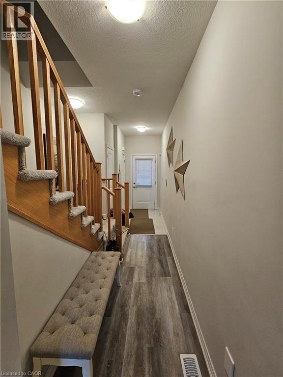 9 Mia Drive, Hamilton, Ontario  L9B 0K1 - Photo 2 - 40797955