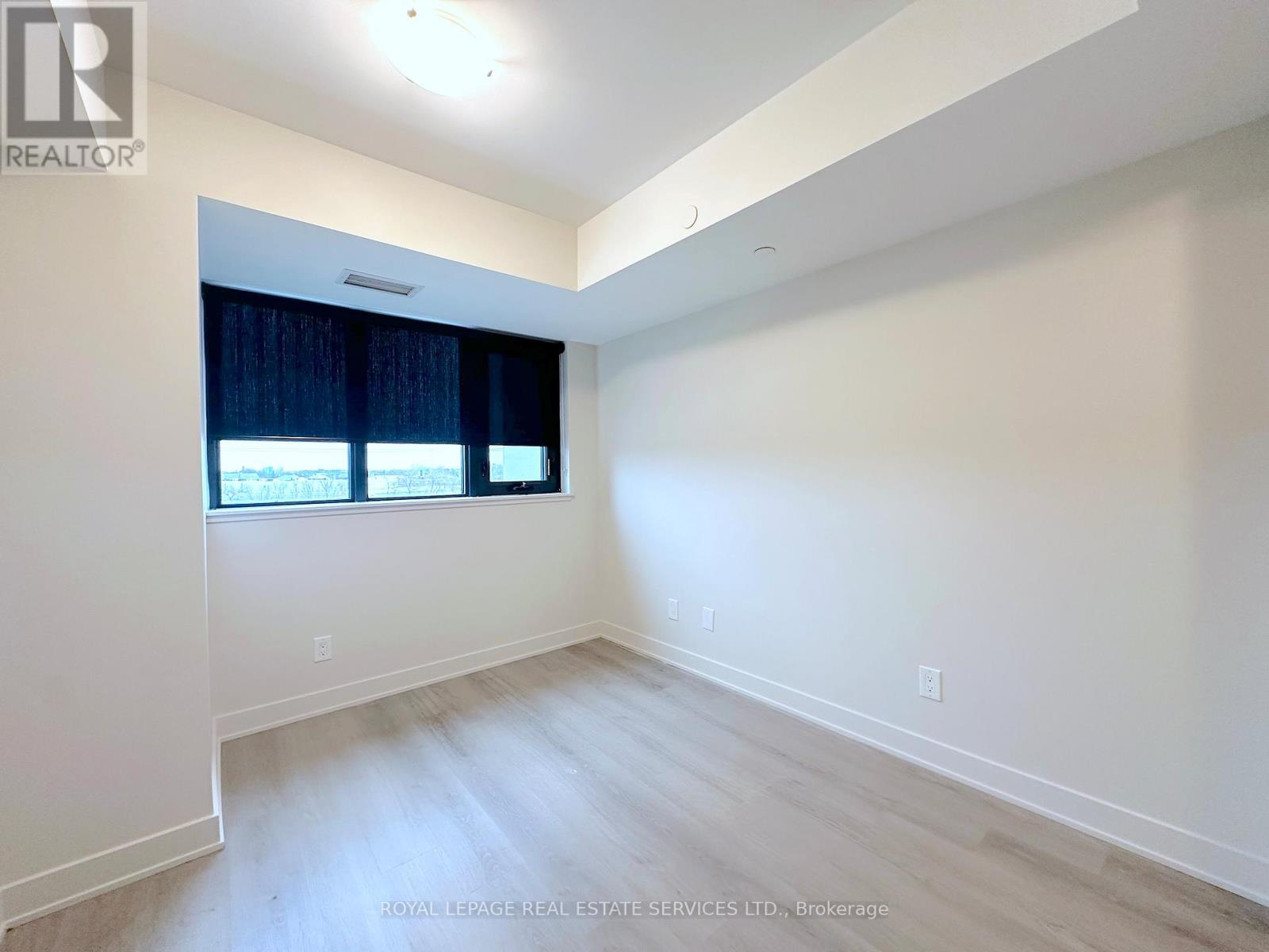 409 - 3385 Dundas Street W, Toronto, Ontario  M6S 2S2 - Photo 7 - W12690222