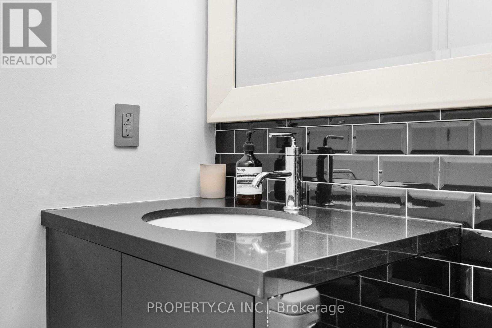 1211 - 90 Park Lawn Road, Toronto, Ontario  M8Y 0B6 - Photo 29 - W12690244