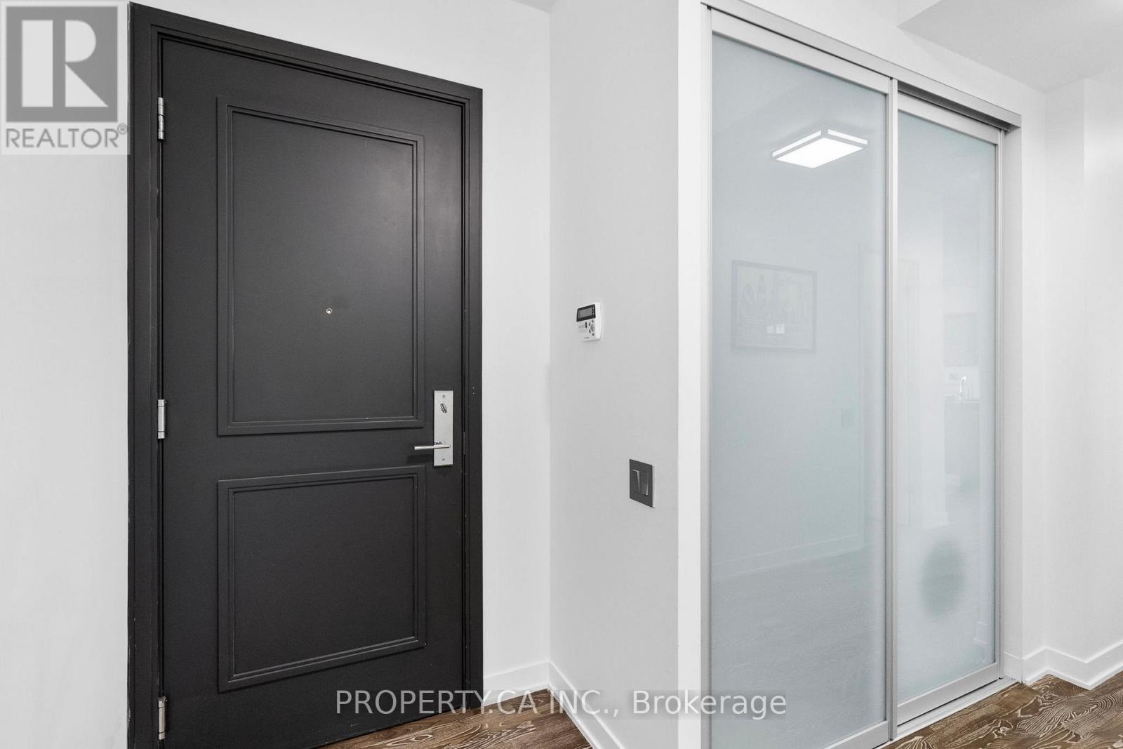 1211 - 90 Park Lawn Road, Toronto, Ontario  M8Y 0B6 - Photo 4 - W12690244