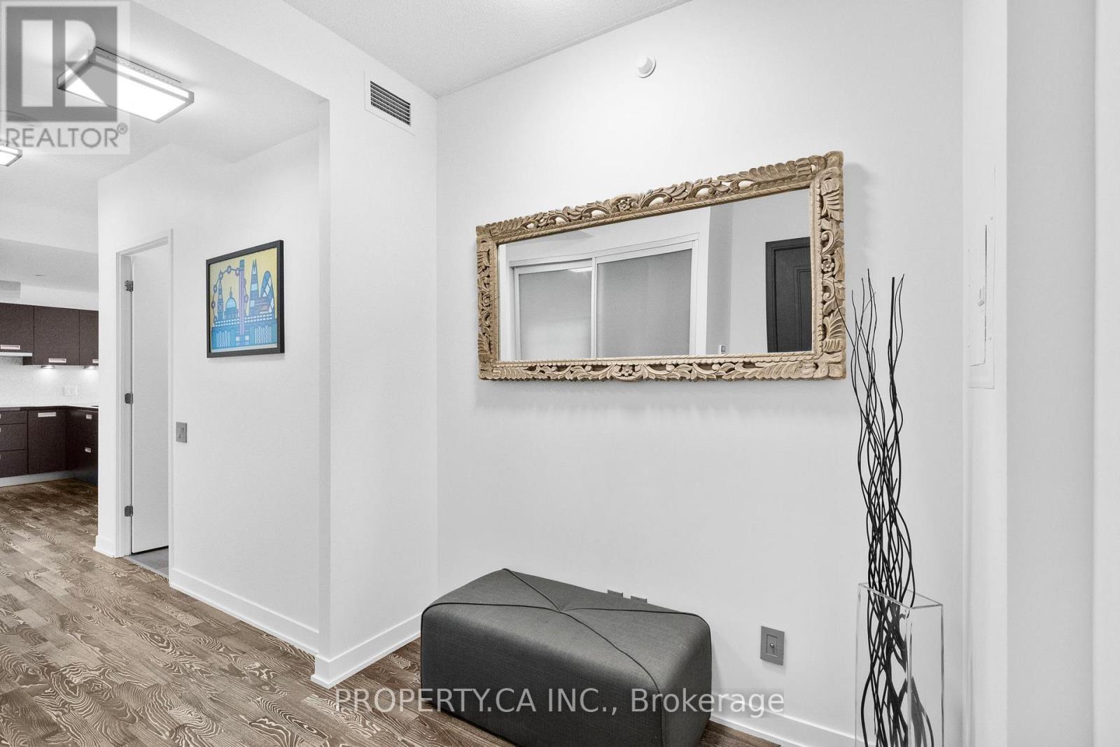 1211 - 90 Park Lawn Road, Toronto, Ontario  M8Y 0B6 - Photo 5 - W12690244