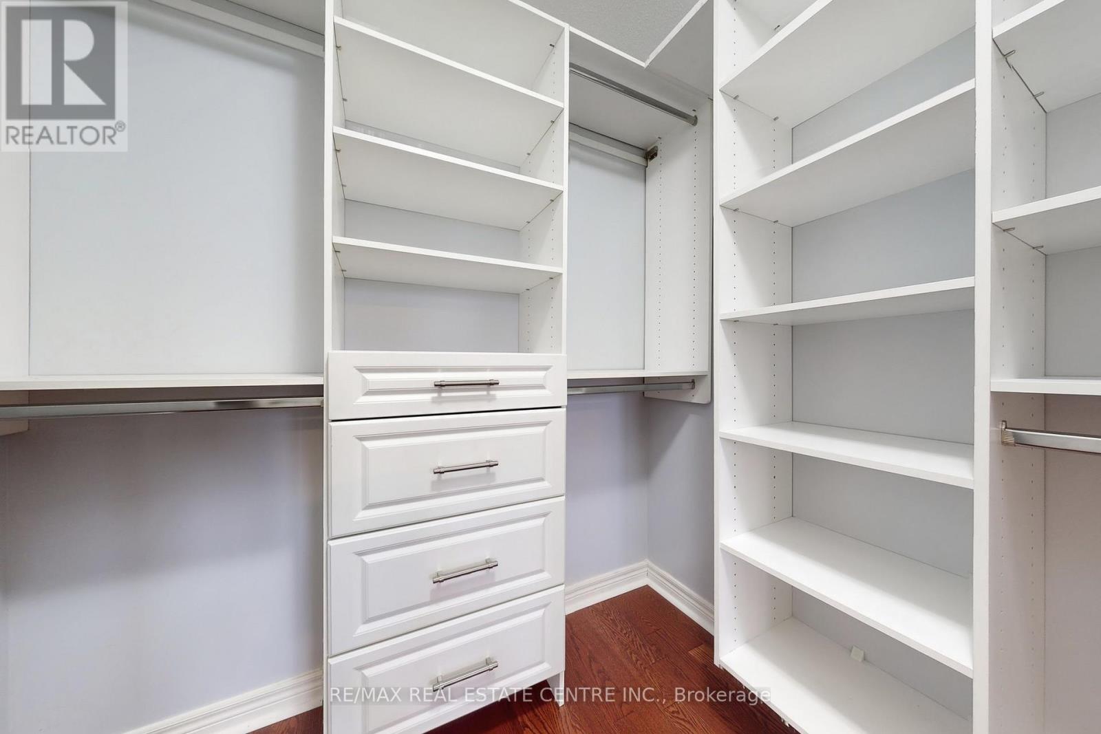 5421 Freshwater Drive, Mississauga, Ontario  L5M 0J8 - Photo 30 - W12690250