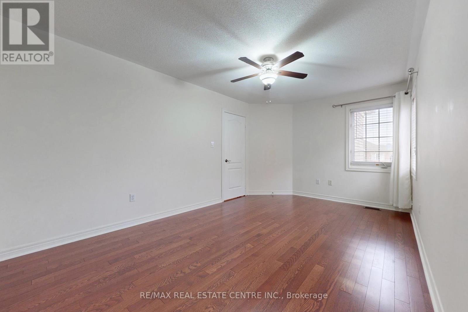 5421 Freshwater Drive, Mississauga, Ontario  L5M 0J8 - Photo 35 - W12690250