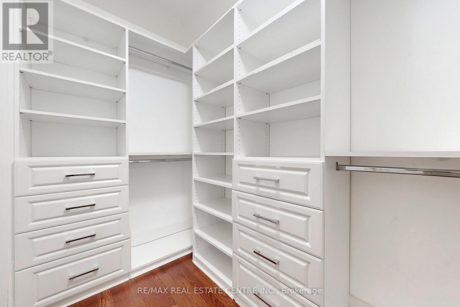 5421 Freshwater Drive, Mississauga, Ontario  L5M 0J8 - Photo 37 - W12690250