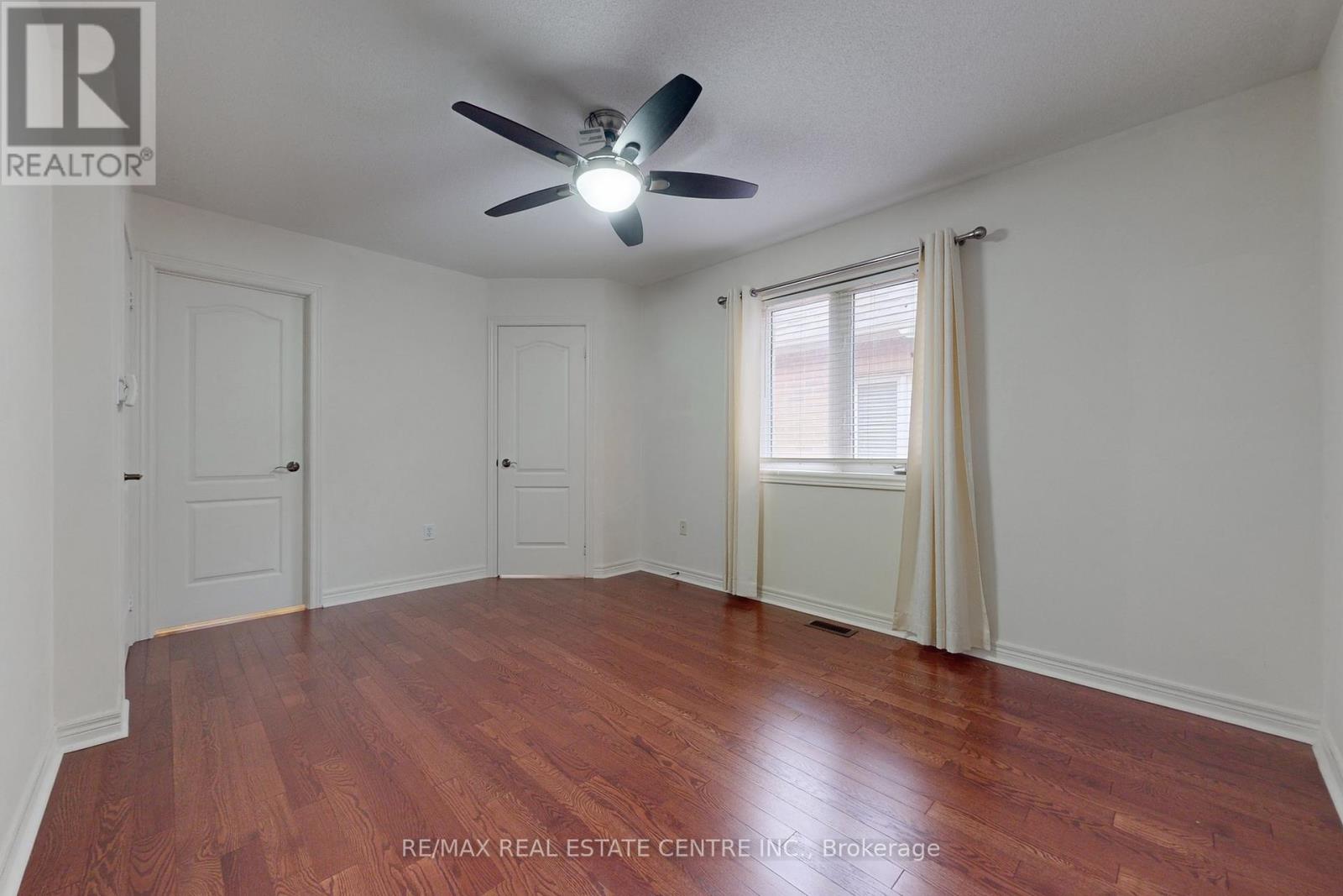 5421 Freshwater Drive, Mississauga, Ontario  L5M 0J8 - Photo 41 - W12690250