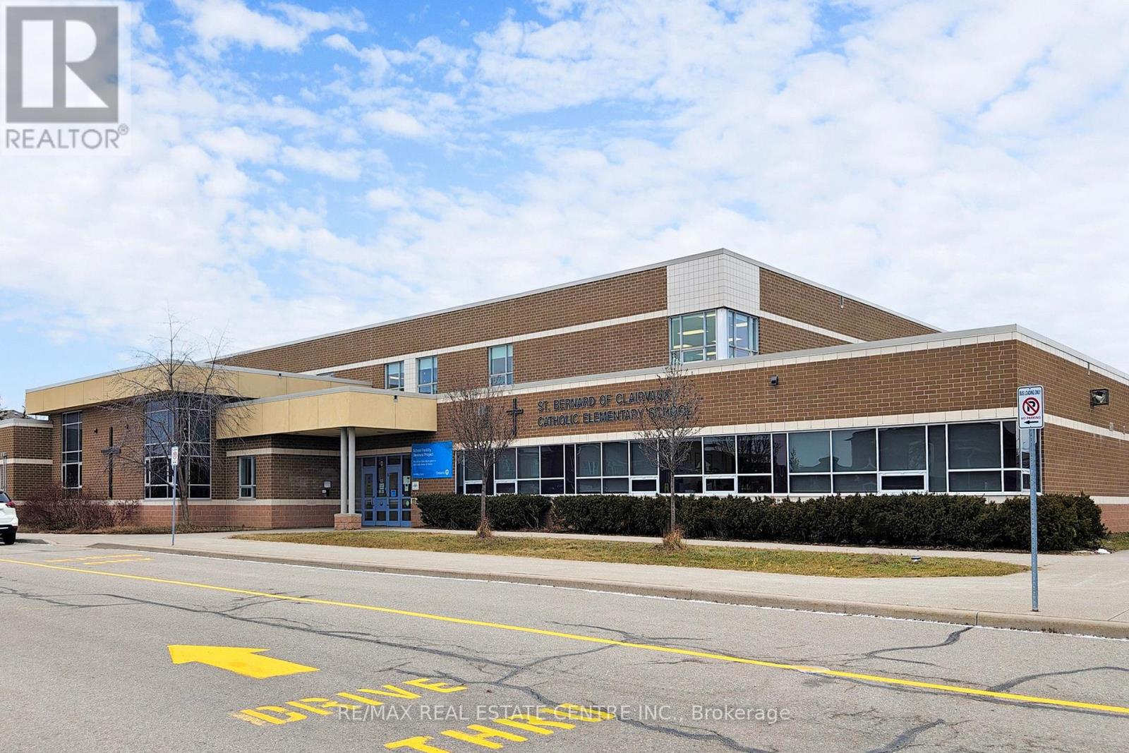 5421 Freshwater Drive, Mississauga, Ontario  L5M 0J8 - Photo 48 - W12690250