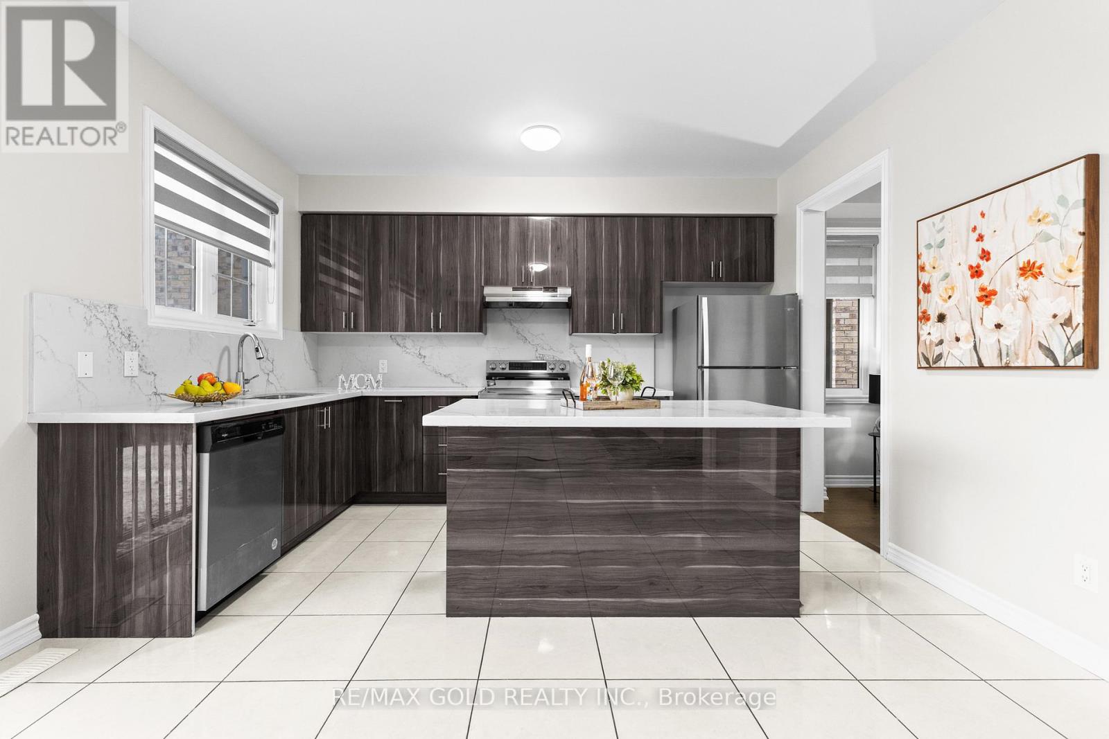 41 Rainbrook Close, Brampton, Ontario  L6R 0Y9 - Photo 13 - W12690256