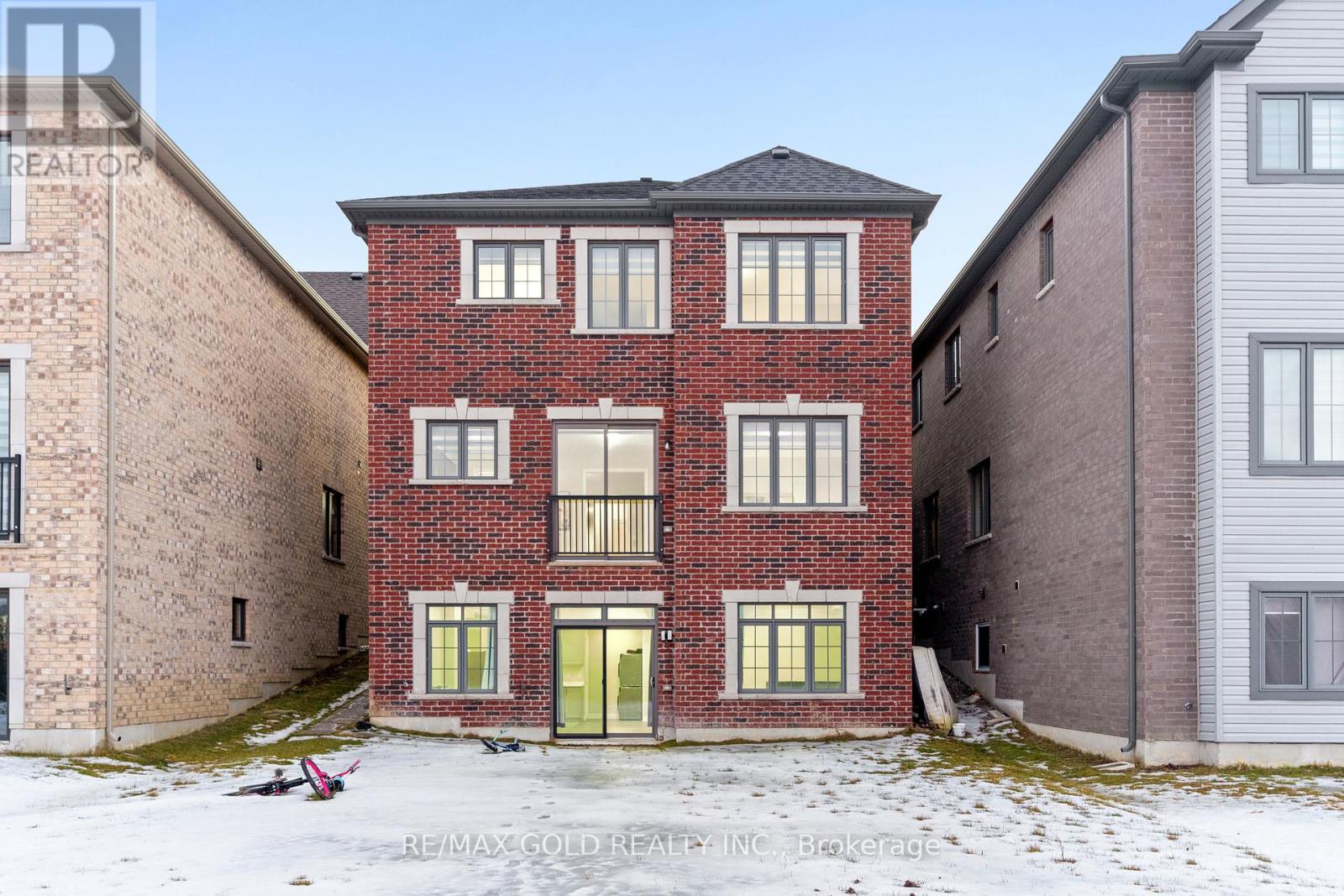 41 Rainbrook Close, Brampton, Ontario  L6R 0Y9 - Photo 48 - W12690256